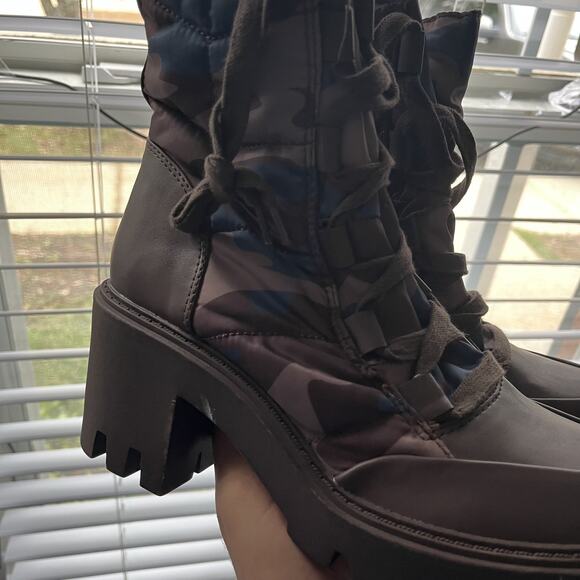 NEW Steve Madden Pieper Boots Women's 6.5 Camo Chunky Platform Water Resistant - Picture 6 of 13